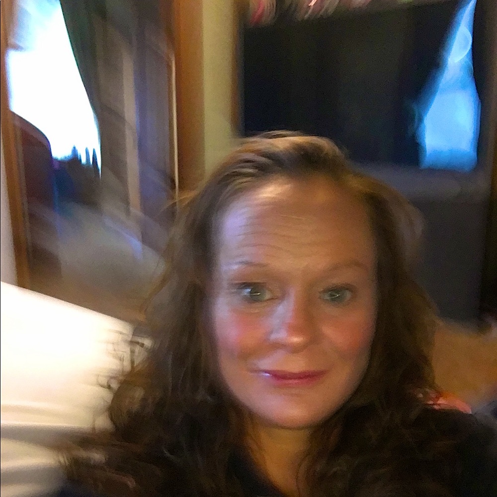 Meet your Posher, Stacy